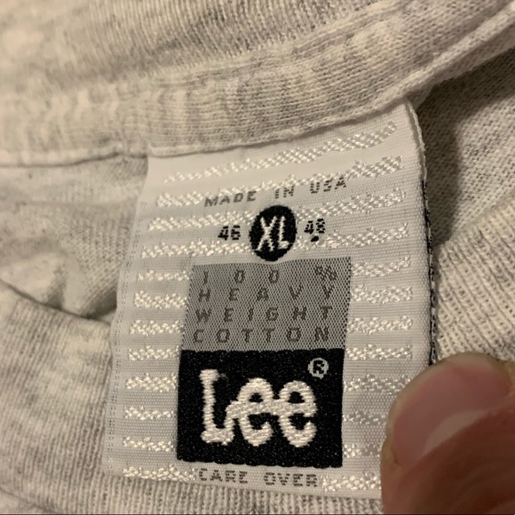 Vintage University of Buffalo Volleyball Alum Tee - Picture 3 of 5